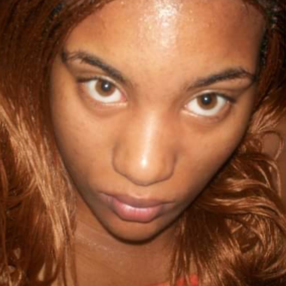 Meet your Posher, Danielle - Picture 4 of 4